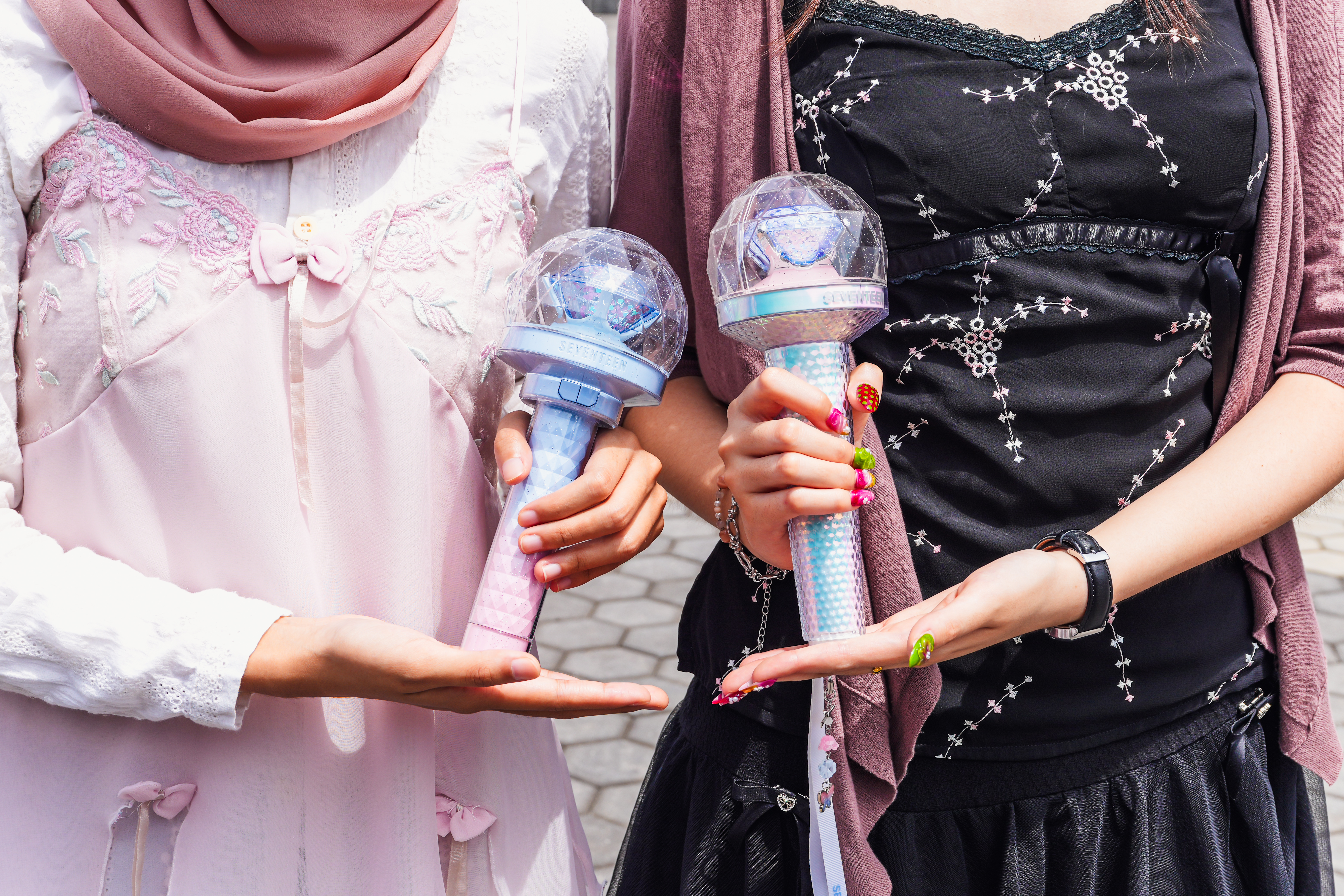 Something About SEVENTEEN: The Fans Who Show Up